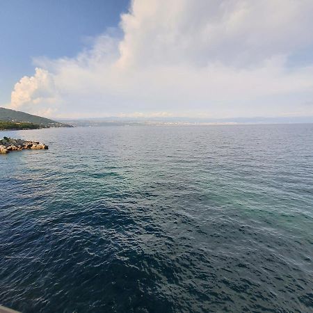 Family Apartment Center Opatija Buitenkant foto