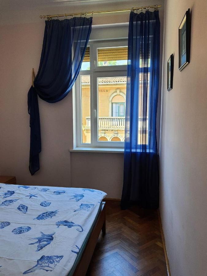Family Apartment Center Opatija Buitenkant foto