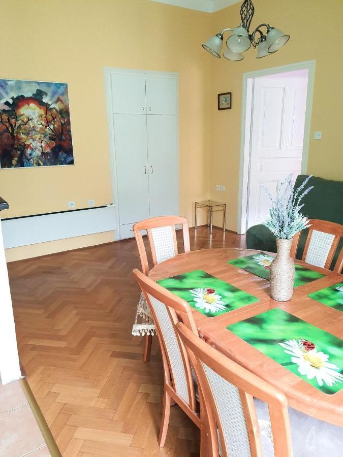 Family Apartment Center Opatija Buitenkant foto