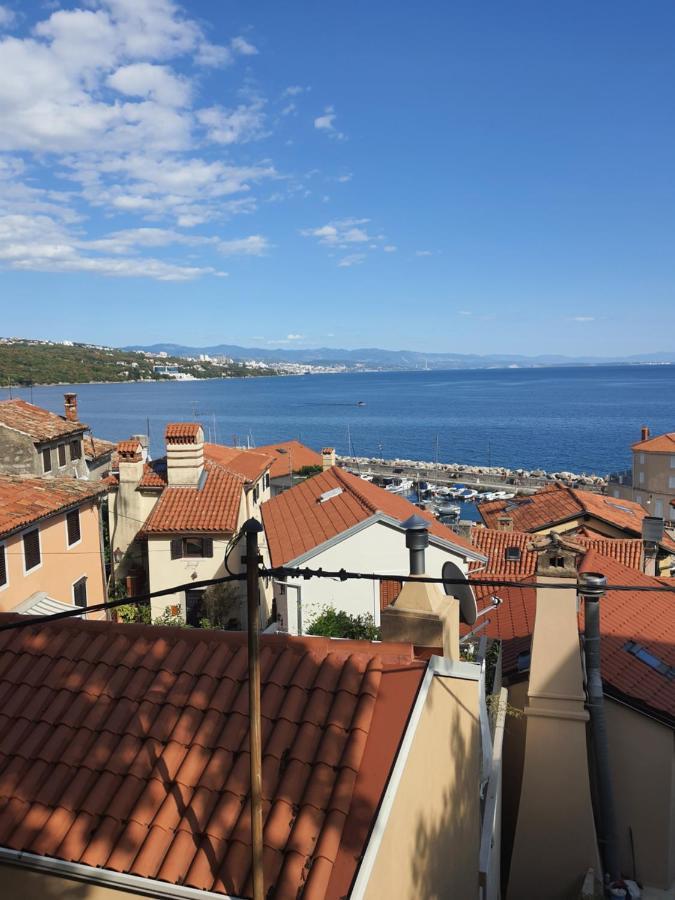 Family Apartment Center Opatija Buitenkant foto